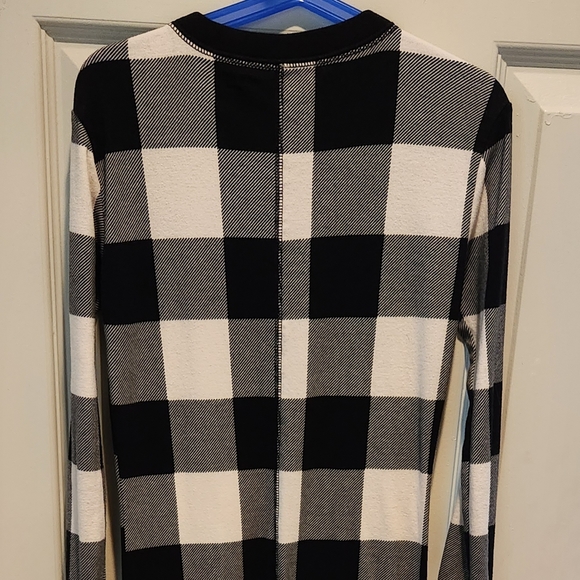 2 Old Navy Black Buffalo Plaid Pj's. Unisex Size 10. One NWT. One Worn few times - Picture 12 of 13